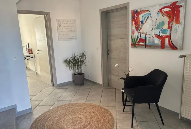 Lila cherifi therapeute salle d'attente