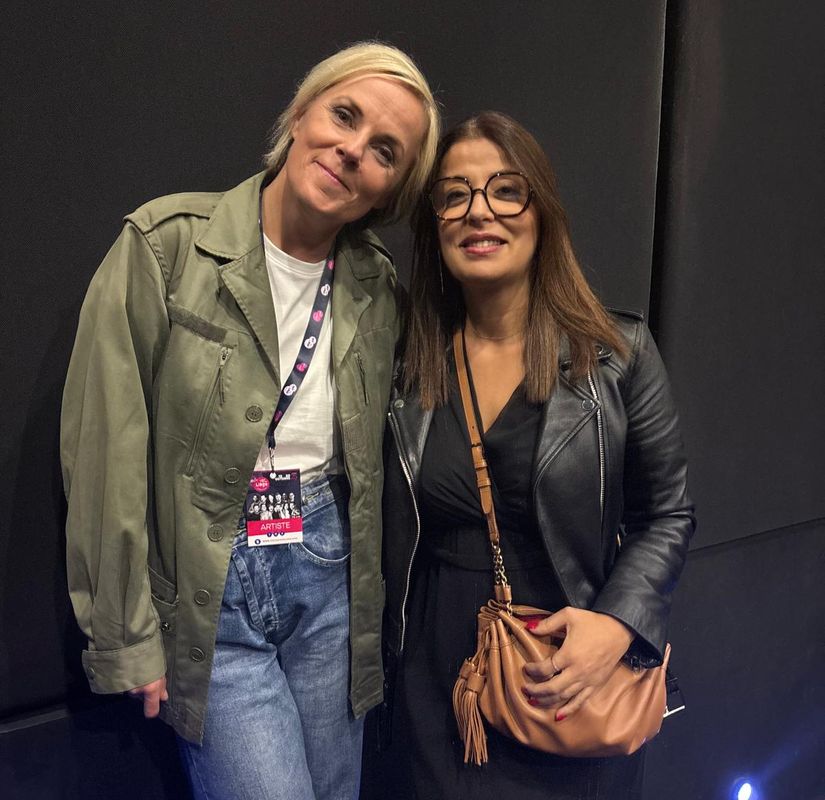 𝐒𝐮𝐩𝐞𝐫 𝐨𝐧𝐞-𝐰𝐨𝐦𝐚𝐧 𝐬𝐡𝐨𝐰 𝐝𝐞 𝐂𝐚𝐫𝐨𝐥𝐢𝐧𝐞 𝐋𝐞 𝐅𝐥𝐨𝐮𝐫 !